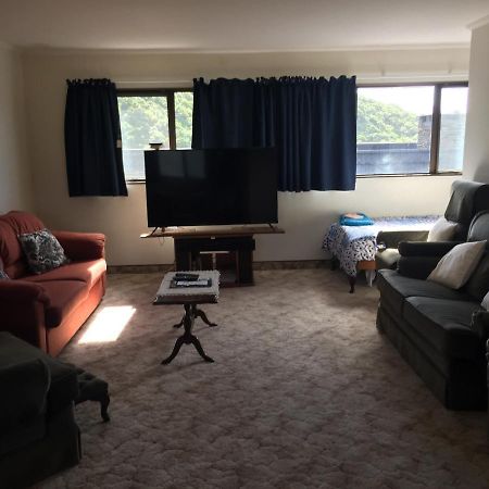 Dons Place Waikawa  Esterno foto