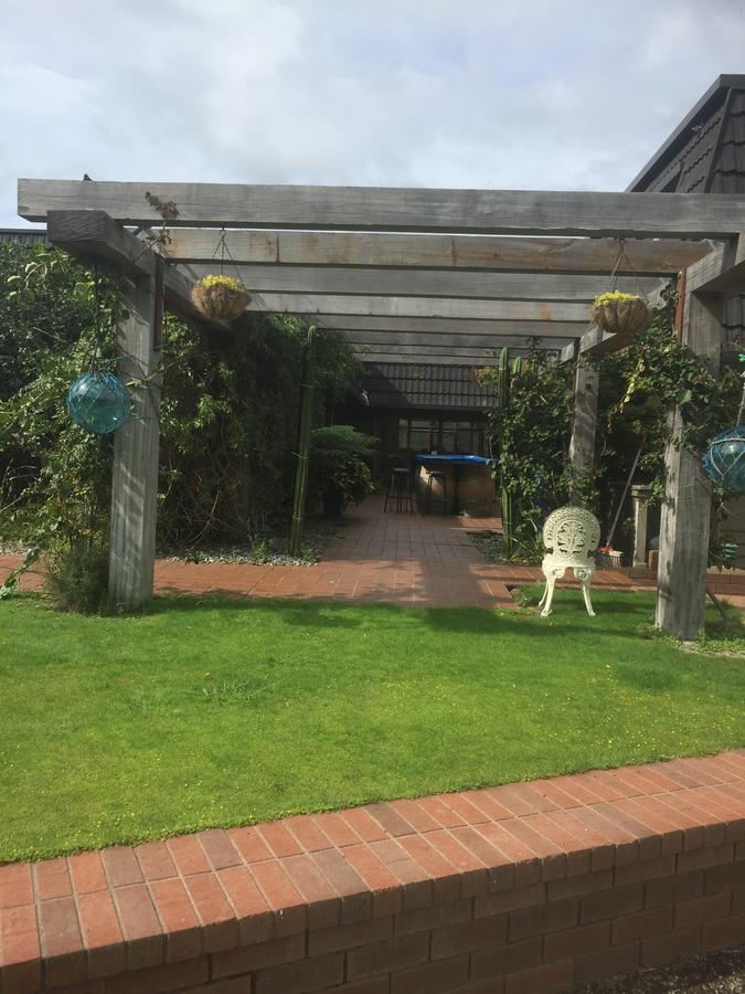 Dons Place Waikawa  Esterno foto